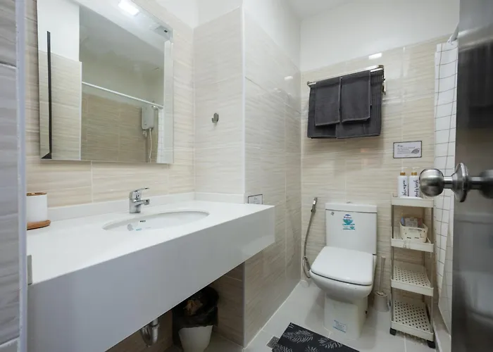 Apartment Unit Near Sm And Ayala With Pool, Gym, Balcony And Fast Wifi Mandaue City